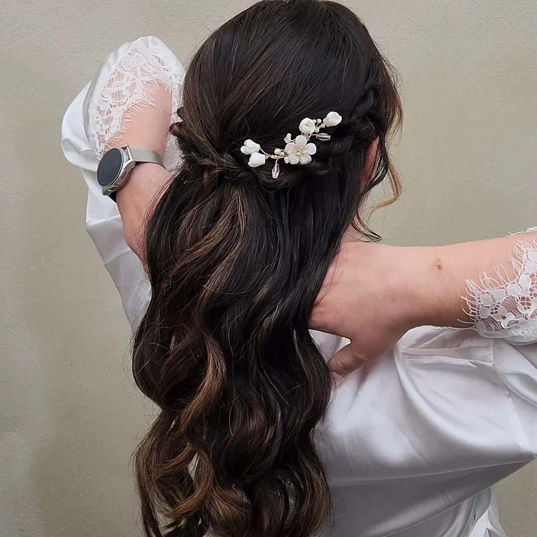 semi laché wavy formation coiffure